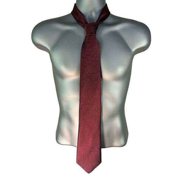 Nautica Red Subtle Geometric Print Silk Tie - Picture 1 of 5